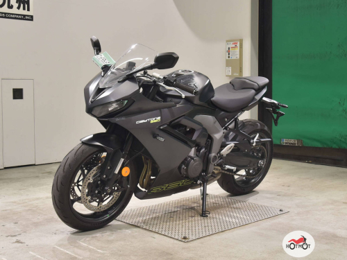 Мотоцикл TRIUMPH Daytona 660 2024, черный фото 4
