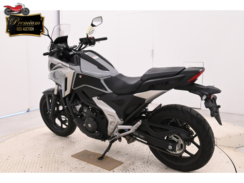 Мотоцикл HONDA NC 750X 2023, СЕРЫЙ фото 6