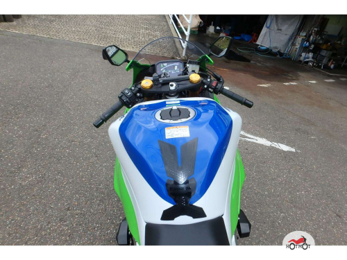 Мотоцикл KAWASAKI ZX-6 Ninja 2024, Зеленый фото 10