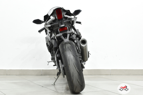 Мотоцикл YAMAHA YZF-R1 2022, Черный фото 6