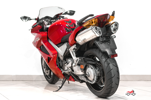 Мотоцикл HONDA VFR 800 2003, Красный фото 8