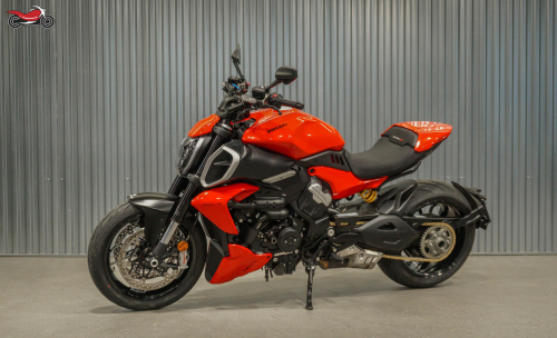 Мотоцикл Ducati Diavel V4 2023, КРАСНЫЙ фото 3