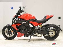 Мотоцикл DUCATI Diavel V4 2023, Красный