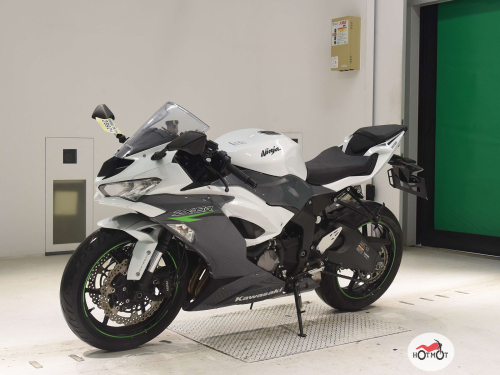 Мотоцикл KAWASAKI ZX-6 Ninja 2021, Белый фото 4
