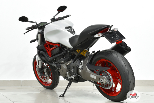 Мотоцикл DUCATI Monster 821 2015, Белый фото 8