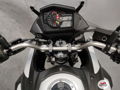 Мотоцикл SUZUKI V-Strom DL 650 2019, белый фото 5
