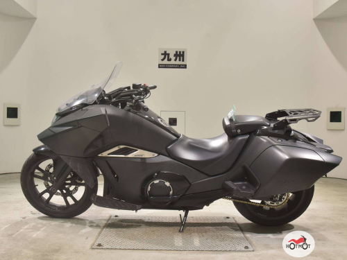 Мотоцикл HONDA NM4 2014, черный