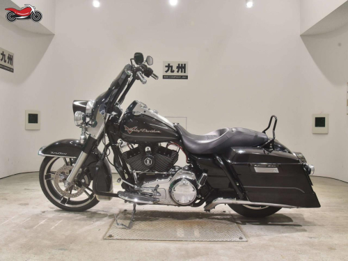 Мотоцикл Harley-Davidson Road King 2011, ЧЕРНЫЙ фото 2