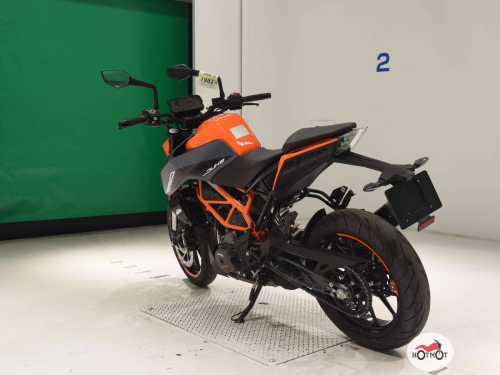 Мотоцикл KTM 390 Duke 2023, Оранжевый фото 6