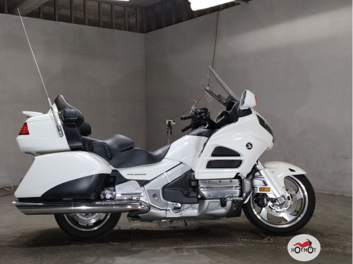Мотоцикл HONDA GL 1800 2014, Белый фото 2