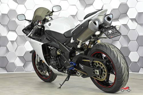 Мотоцикл YAMAHA YZF-R1 2010, Белый фото 8