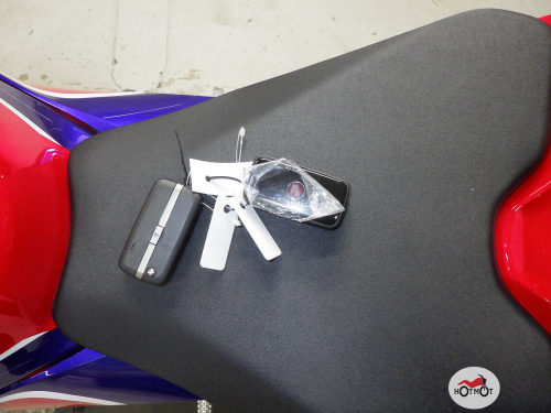 Мотоцикл HONDA CBR 1000 RR/RA Fireblade 2023, Красный фото 12
