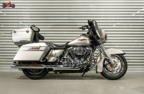 Мотоцикл Harley-Davidson Street Glide 2008, СЕРЕБРИСТЫЙ