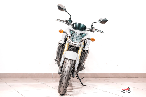 Мотоцикл SUZUKI GSR 750 2013, Белый фото 5