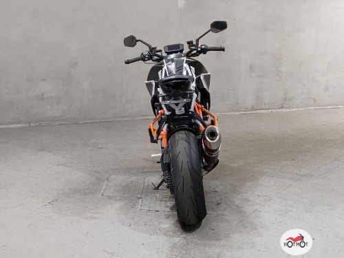 Мотоцикл KTM 1290 Super Duke R 2018, черный фото 4