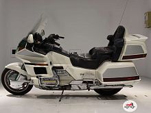 Дорожный мотоцикл HONDA GL 1500 белый