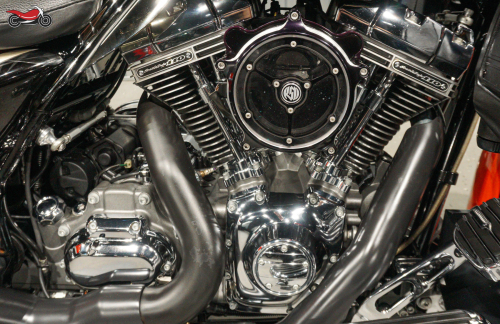 Мотоцикл Harley-Davidson CVO 2011, ЧЕРНЫЙ фото 10