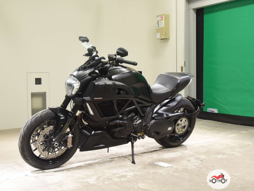 Мотоцикл DUCATI Diavel 2015, Черный фото 3