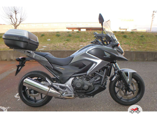 Мотоцикл HONDA NC 750X 2014, серый фото 2