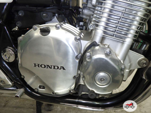 Мотоцикл HONDA CB 1100 2014, белый фото 11