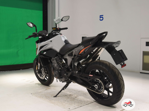 Мотоцикл KTM 790 Duke 2023, Серый фото 6