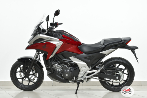 Мотоцикл HONDA NC 750X 2023, Красный фото 4