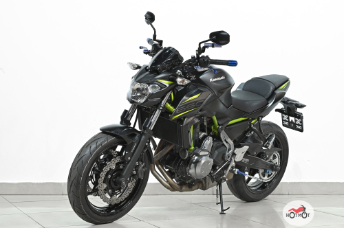 Мотоцикл KAWASAKI Z 650 2019, черный фото 2