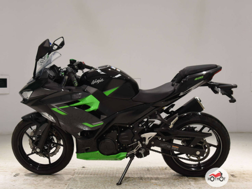 Мотоцикл KAWASAKI NINJA 400 2023, черный