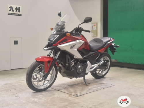 Мотоцикл HONDA NC 750X 2016, Красный фото 4