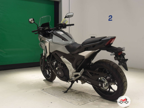 Мотоцикл HONDA NC 750X 2023, серый фото 6