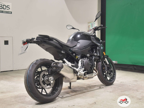 Мотоцикл BMW F 900 R 2024, черный фото 5