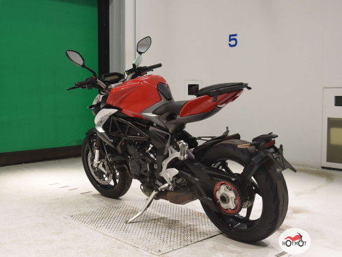 Мотоцикл MV AGUSTA Brutale 800 2016, Красный фото 6