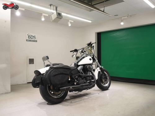 Мотоцикл Harley-Davidson Fat Bob 2012, БЕЛЫЙ фото 5