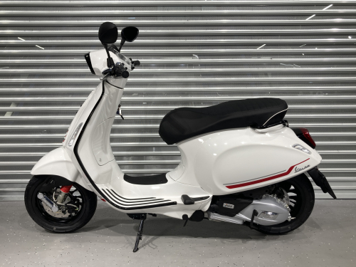 Скутер VESPA Sprint 2023, БЕЛЫЙ фото 2