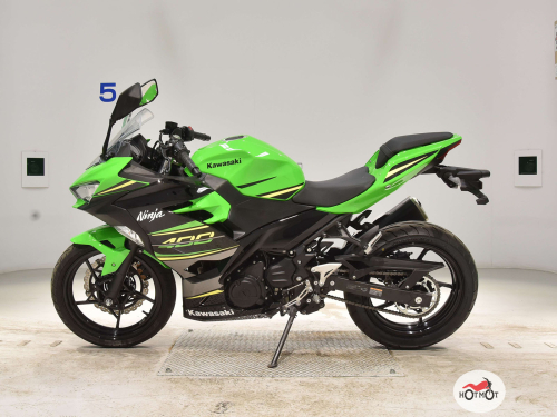 Мотоцикл KAWASAKI ER-4f (Ninja 400R) 2022, Зеленый
