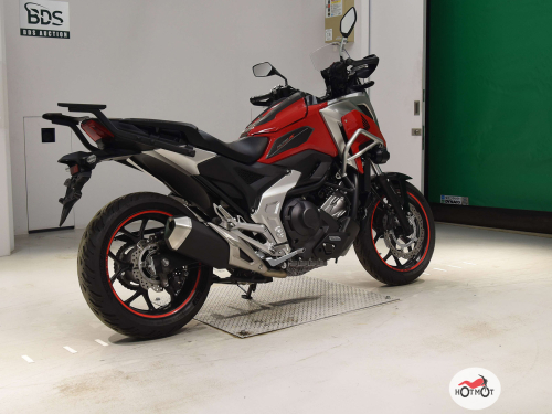 Мотоцикл HONDA NC 750X 2021, Красный фото 4
