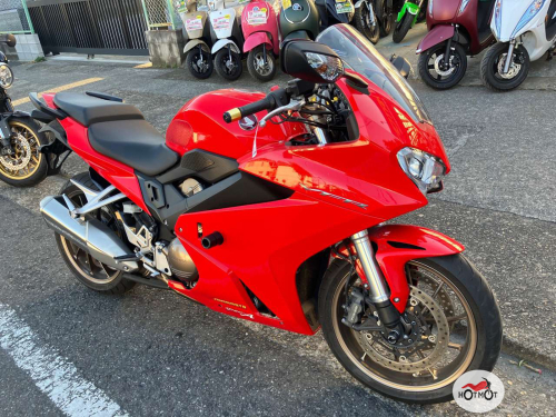 Мотоцикл HONDA VFR 800 2018, Красный фото 4