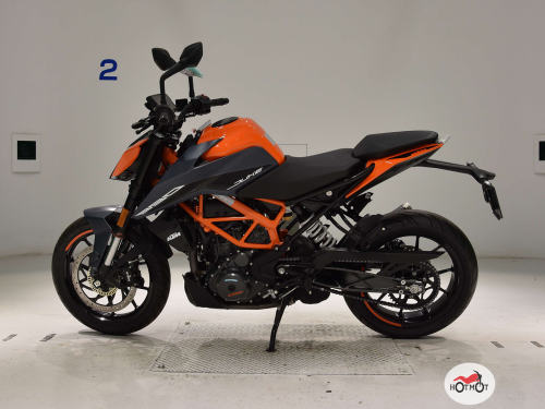 Мотоцикл KTM 390 Duke 2023, Оранжевый