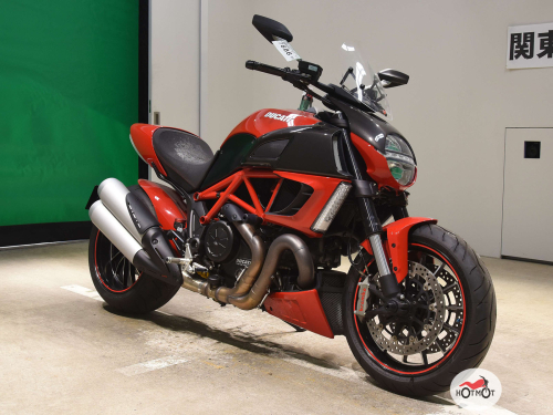 Мотоцикл DUCATI Diavel 2011, Красный фото 5