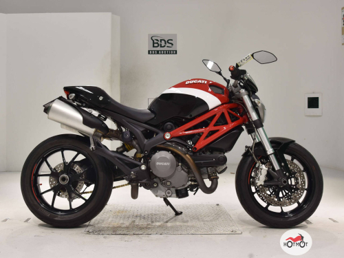 Мотоцикл DUCATI Monster 796 2011, Красный фото 2