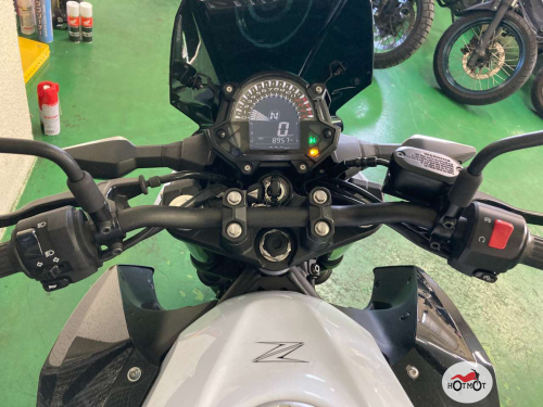 Мотоцикл KAWASAKI Z 400 2019, Белый фото 5