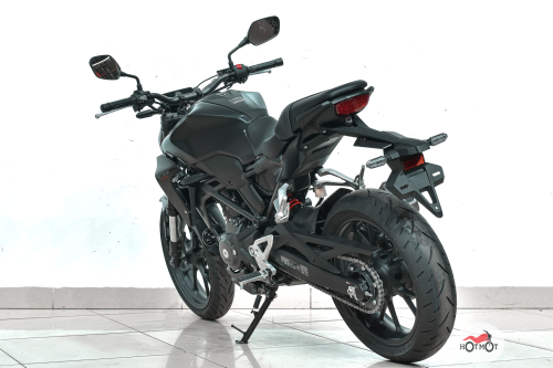 Мотоцикл HONDA CB 300R 2022, Черный фото 8