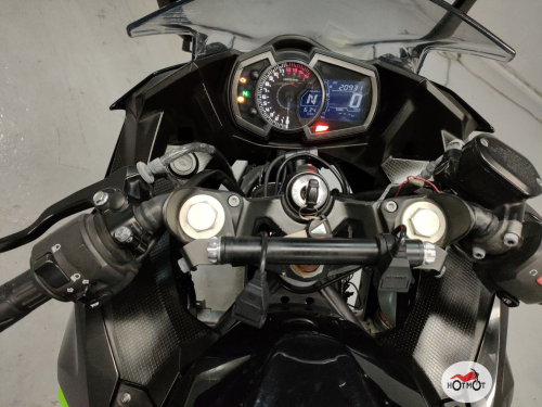 Мотоцикл KAWASAKI Ninja 400 2019, черный фото 5