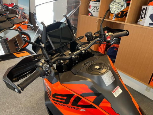 Мотоцикл KTM 1290 Super Adventure S 2023, ЧЕРНЫЙ фото 7