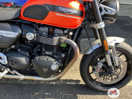 Мотоцикл Triumph Speed Twin 2023, ОРАНЖЕВЫЙ фото 4