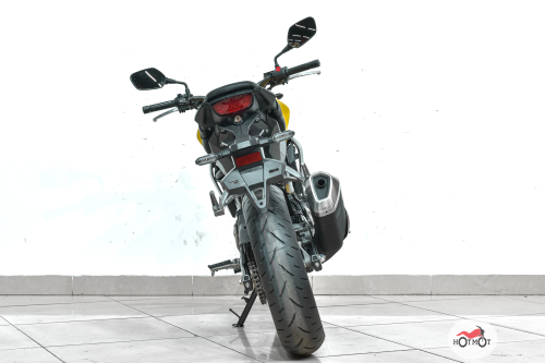 Мотоцикл HONDA CB 300R 2022, желтый фото 6