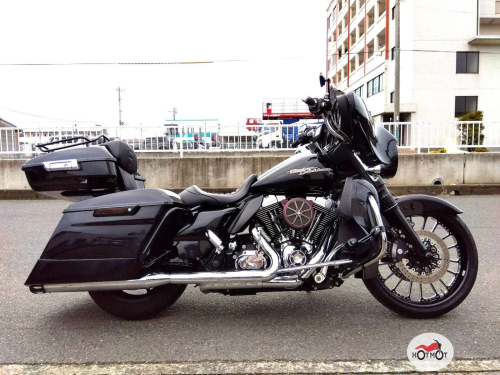 Мотоцикл HARLEY-DAVIDSON Street Glide 2014, Черный фото 2