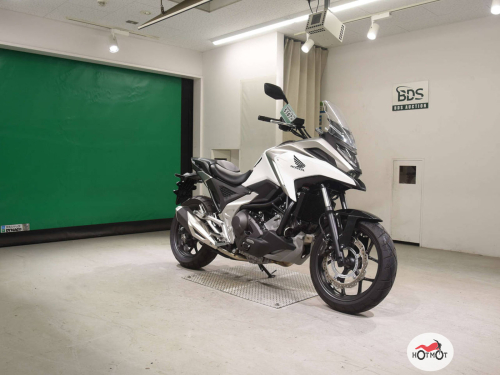 Мотоцикл HONDA NC 750X 2023, Белый фото 3
