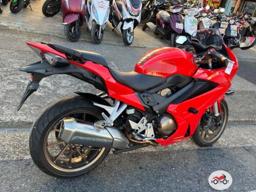 Мотоцикл HONDA VFR 800 2018, Красный фото 2