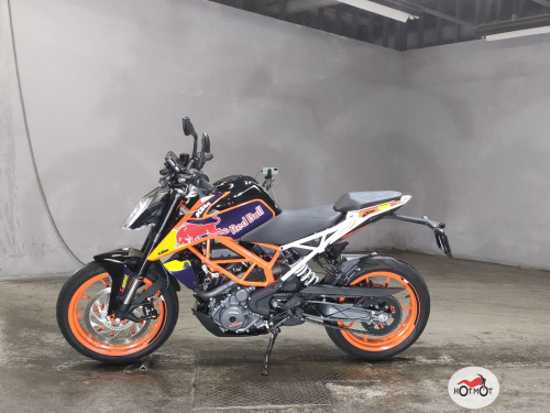 Мотоцикл KTM 390 Duke 2019, черный